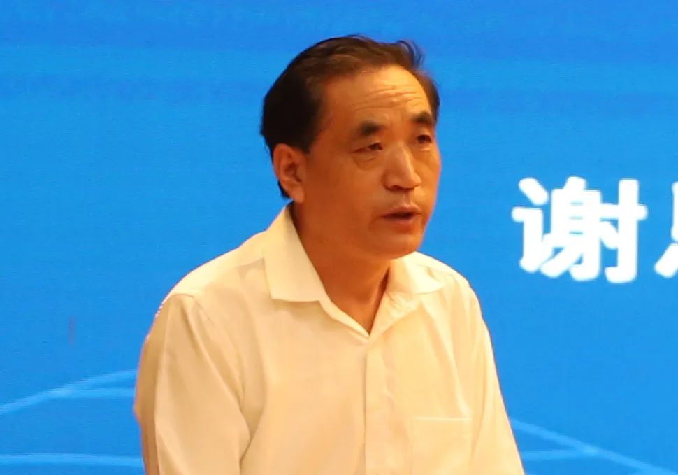 5、山東省發(fā)展和改革委員會城鎮(zhèn)化辦副主任  謝恩年.jpg